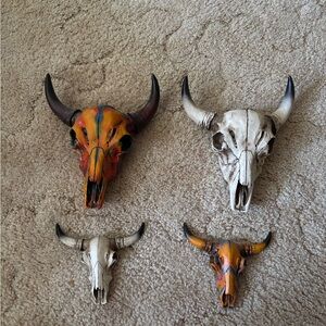 Rustic Bull Skull Wall Decor Set - Multicolor